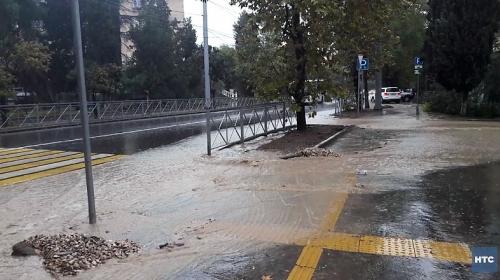 ForPost- В Севастополе обещают «починить» тонущую улицу Горпищенко 