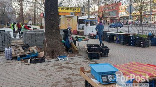 ForPost - Грязная торговля обнуляет ремонт проспекта Генерала Острякова в Севастополе 