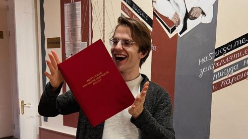 ForPost- Российский студент защитил диплом, который за него написала нейросеть