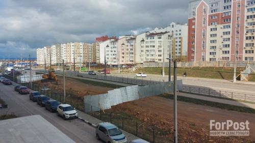 ForPost - Севастопольцы выступают против надземного перехода через Камышовое шоссе