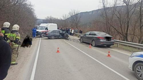 ForPost- В аварии с лобовым столкновением в Крыму погибла женщина