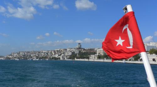 ForPost- В Турции думают об открытии проливов для судов США из-за инцидента с дроном