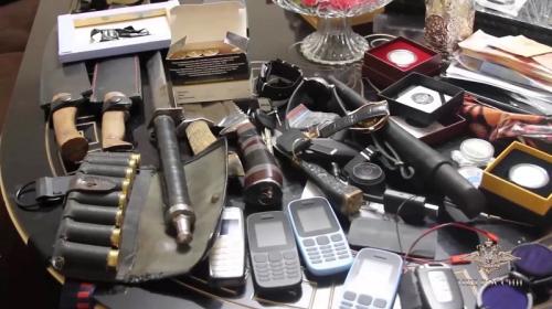 ForPost- Оружие, деньги и драгоценности: троих крымчан взяли на двухмиллионной краже
