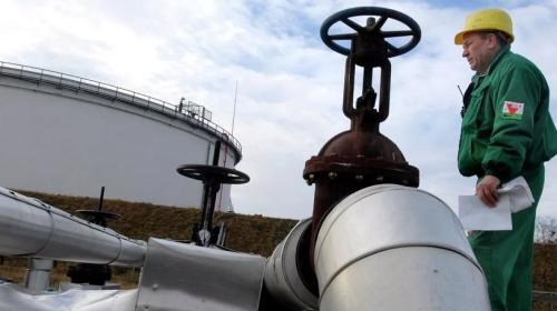 ForPost- СМИ: Киев планирует повысить тариф на транзит российской нефти по 