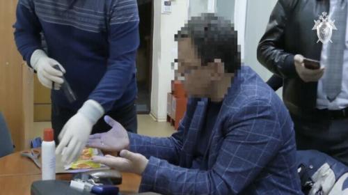 ForPost- Взятки подвели нескольких чиновников крымской столицы под суд