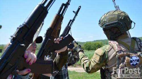ForPost - Крымских школьников научили находить минные растяжки и спасаться от гранат