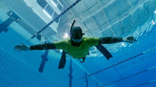 ForPost- В Севастополе соревновались в задержке дыхания под водой 