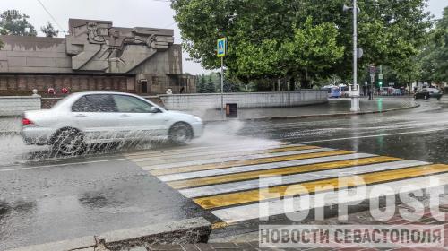 ForPost- Ливень в Севастополе обесточил часть Нахимовского района