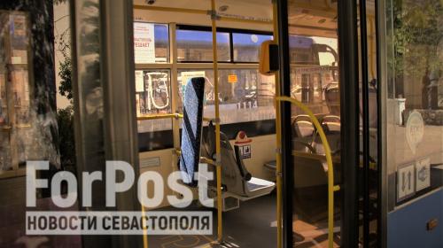 ForPost- В Севастополе агрессивная пенсионерка напала на пассажиров автобуса