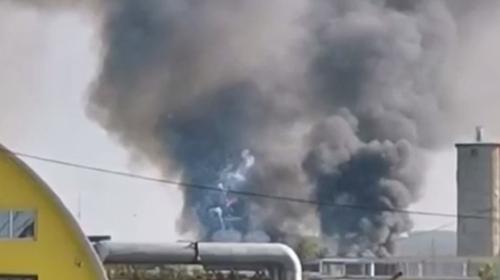 ForPost - Пожар на складе с пиротехникой в Кемерове ликвидирован
