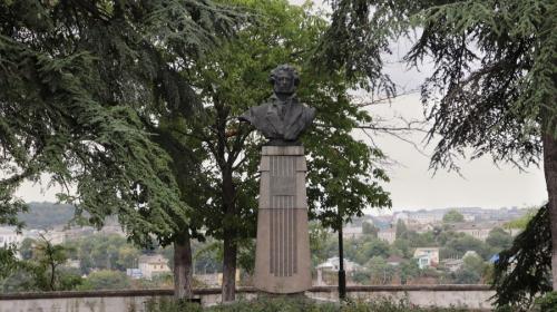 ForPost - В Госдуме ждут ответа, почему из ЕГЭ исчезли Пушкин и Лермонтов