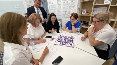 ForPost- ПСБ провел в Севастополе серию бизнес-игр «Время денег»