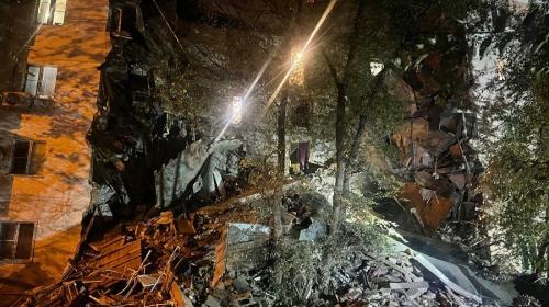 ForPost- Два подъезда дома рухнули в Астрахани — что произошло перед ЧП