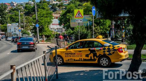 ForPost- За что севастопольцы ругают службы такси 