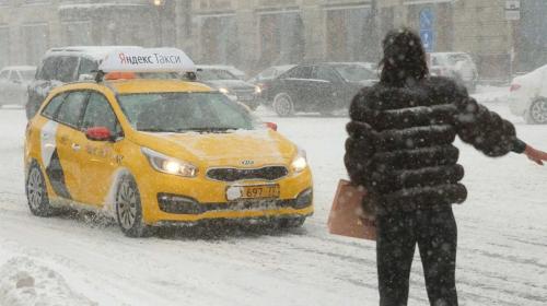 ForPost- «1000₽ за девять минут»: погодный коллапс взвинтил цены на такси