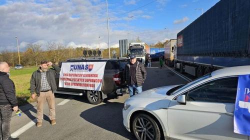 ForPost - Союз перевозчиков Словакии заблокирует 1 декабря КПП на границе с Украиной
