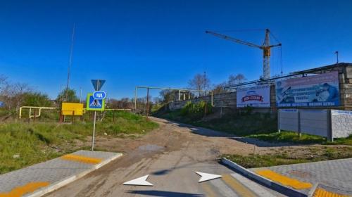 ForPost- Археология не мешает новой дороге через улицу Молочную в Севастополе 