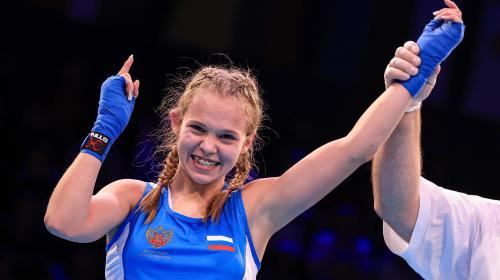 ForPost - Анастасия Тюнина из Севастополя победила на первенстве мира по боксу