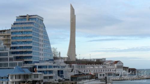 ForPost- В Севастополе объяснили пятнистость обновленного «Штыка и паруса»