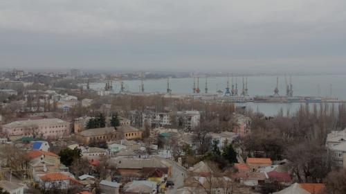 ForPost- Атака ВСУ на востоке Крыма: в Феодосии оцеплен торговый порт