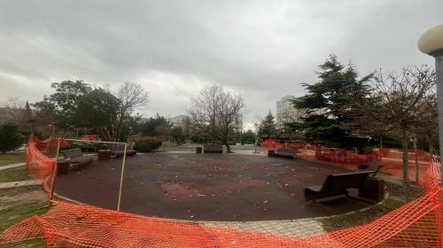 ForPost- В севастопольском Динопарке пропала детская площадка