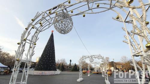 ForPost- В Севастополе на праздники забронирована треть мест в отелях