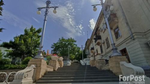 ForPost- В Севастополе объяснили нарушение сроков реставрации Таврической лестницы