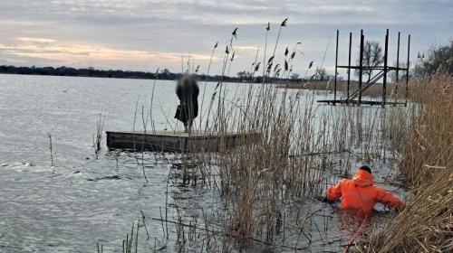 ForPost- Неудачное селфи отправило крымчанку в плавание на маленьком плоту