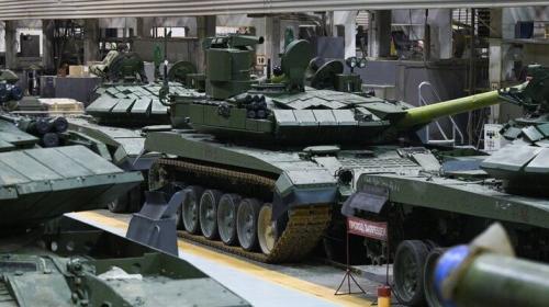 ForPost - FT: страны НАТО обеспокоены темпами производства вооружений в России 