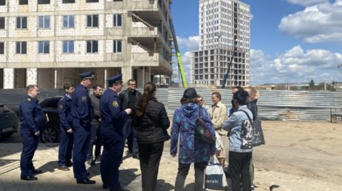 ForPost- Просроченное строительство ЖК в столице Крыма дотянулось до уголовного дела