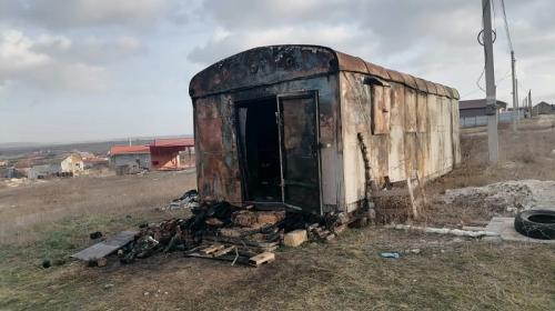 ForPost- В Крыму человек сгорел вместе с бытовкой