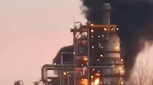 ForPost- Второй крупный нефтезавод в России загорелся из-за атаки беспилотников