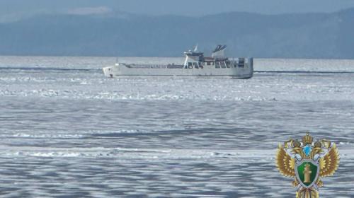 ForPost- Грузопассажирское судно терпит бедствие у берегов России
