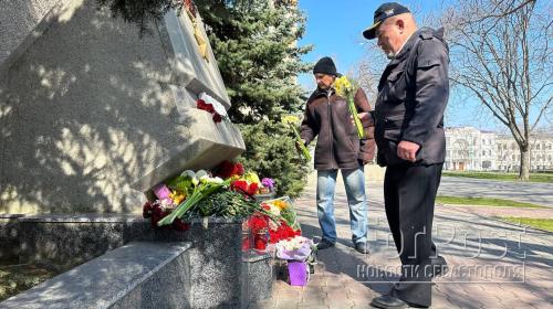 ForPost - Севастополь скорбит о погибших в теракте в «Крокус Сити Холле» 