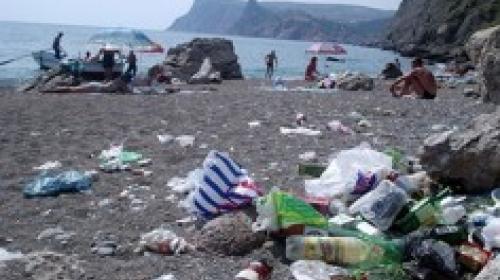 ForPost - Главной проблемой севастопольских пляжей остается мусор