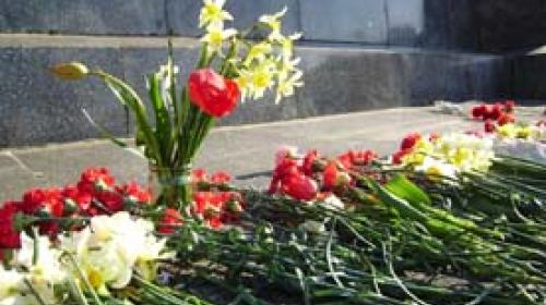 ForPost - В Севастополе традиционным возложением цветов напомнили о дне рождения Ленина