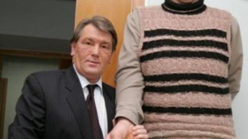 ForPost - Сегодня Ющенко подарит машинку большому человеку