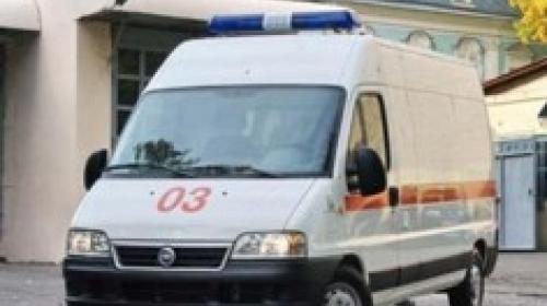ForPost - В Севастополе дверью от входа в подъезд была травмирована 10 — летняя девочка