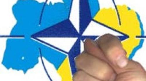 ForPost - На саммите в Бухаресте Украина «пролетела» мимо НАТО