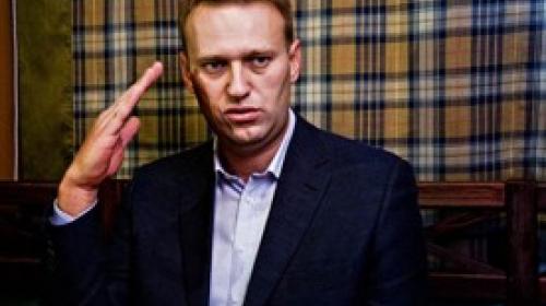 ForPost - Алексей Навальный с трибуны митинга в Петербурге призвал всех прийти 4 марта на избирательные участки и проголосовать