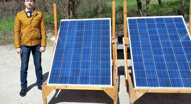 Молодой ученый из СевГУ придумал, как сделать солнечные электростанции более эффективными зимой