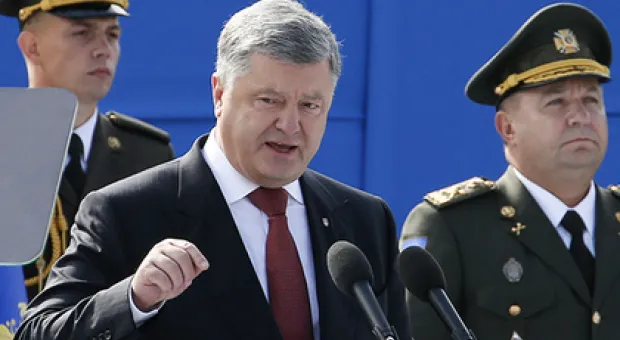 Порошенко пообещал добиться ввода миротворцев в Донбасс