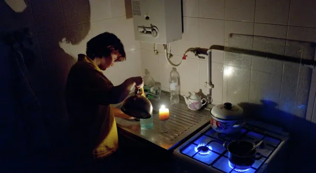 Севастопольцев призвали зимой экономить электричество, чтобы остались со светом
