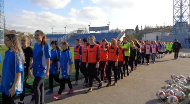 На стадионе ФК «Севастополь» стартовали состязания юных футболистов