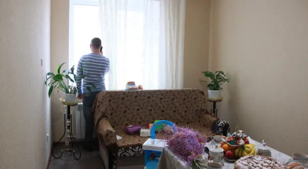 В Севастополе детям-сиротам подарили долгожданные квартиры