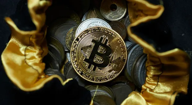 Биткоин за сутки подорожал на 20 процентов и побил новый рекорд