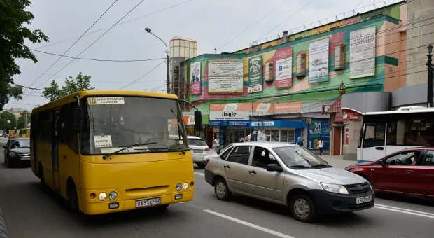 Глава Крыма пригрозил вытеснить с рынка пассажирских перевозок частные фирмы
