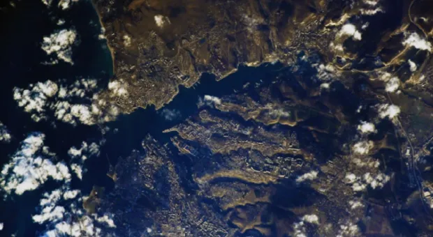 Новые снимки из космоса Севастополя, Балаклавы и Крымского моста