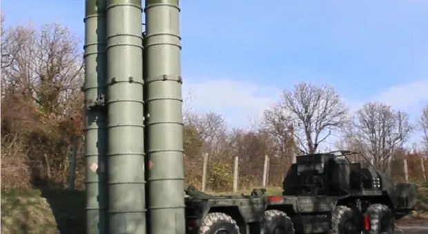 В Крыму боевые расчёты проверили пусковые установки С–400