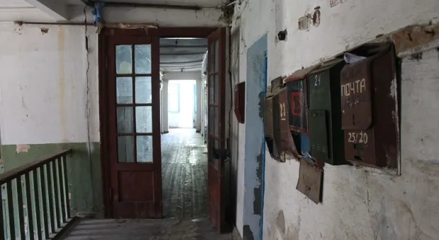 Жители Крыма не спешат уходить из аварийного жилья